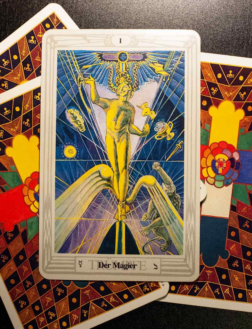 What Does The Magician Card Mean In A Tarot Reading