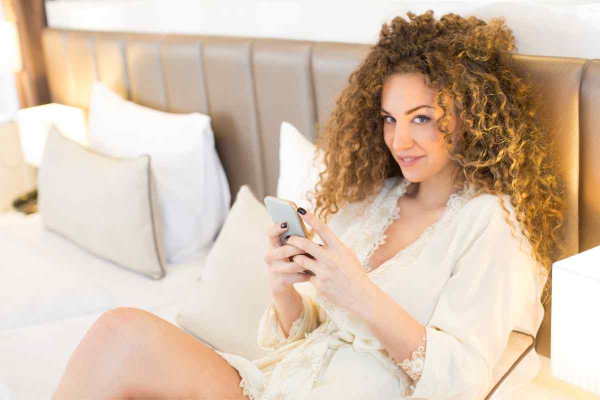 How to Text a Gemini Woman