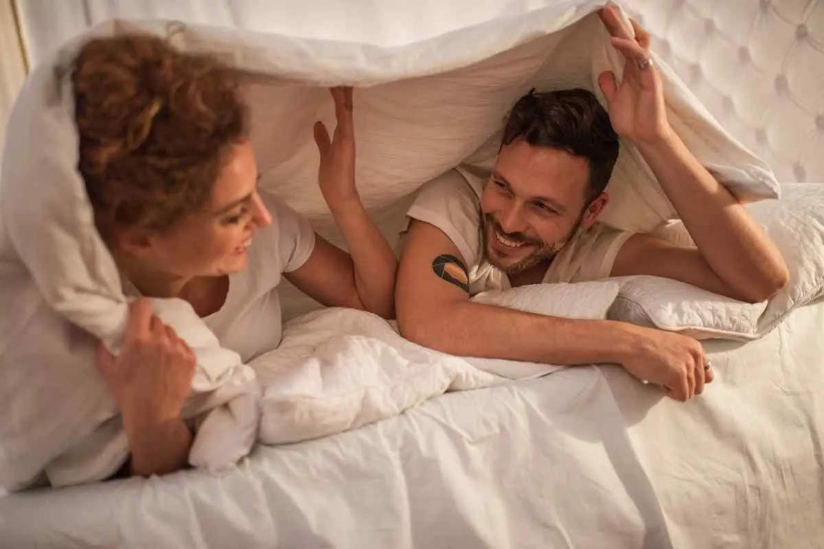 Aquarius Woman in Bed, 7 Steamy Tips To Turn Her On