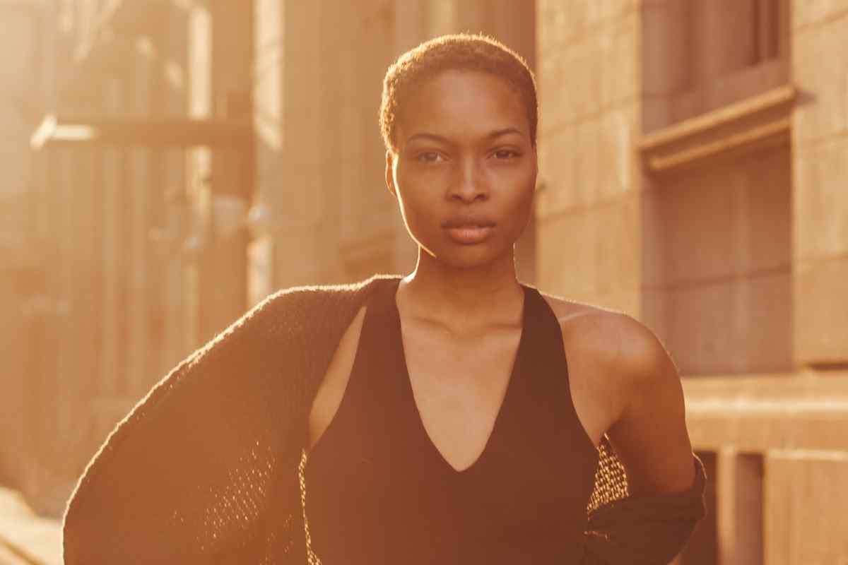 Is Your  Aquarius Woman Done With You? (7 Clues!)