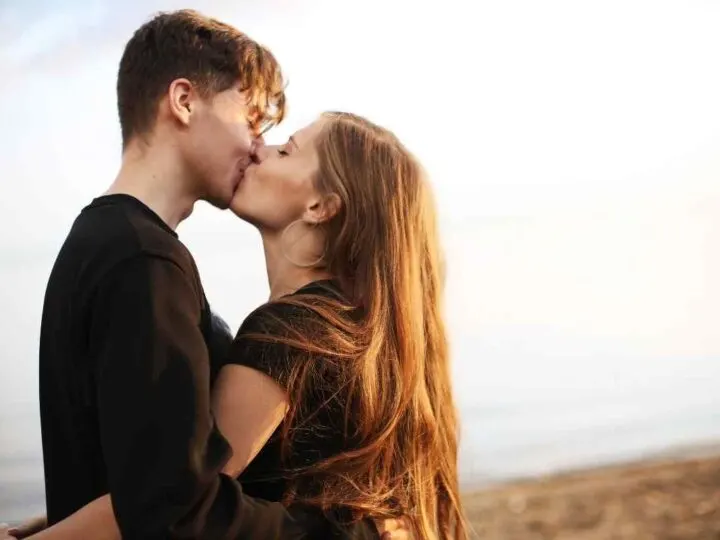 7 Signs A Cancer Man Is In Love
