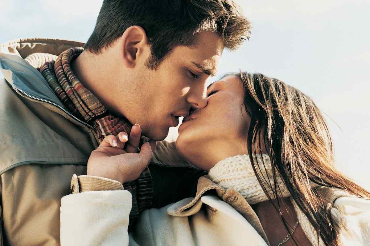 7 Signs A Leo Man Is In Love