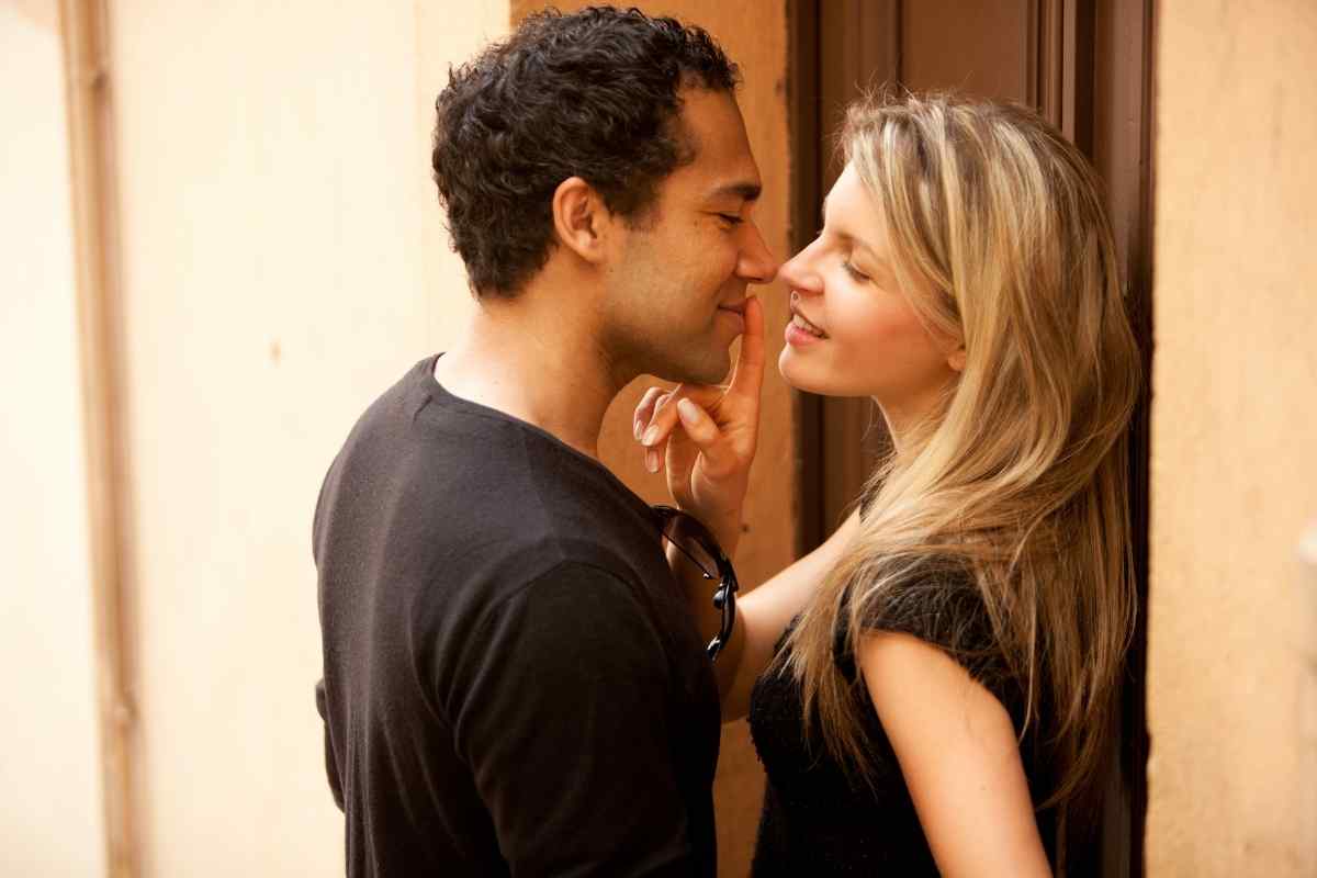 7 Signs A Libra Man Is In Love