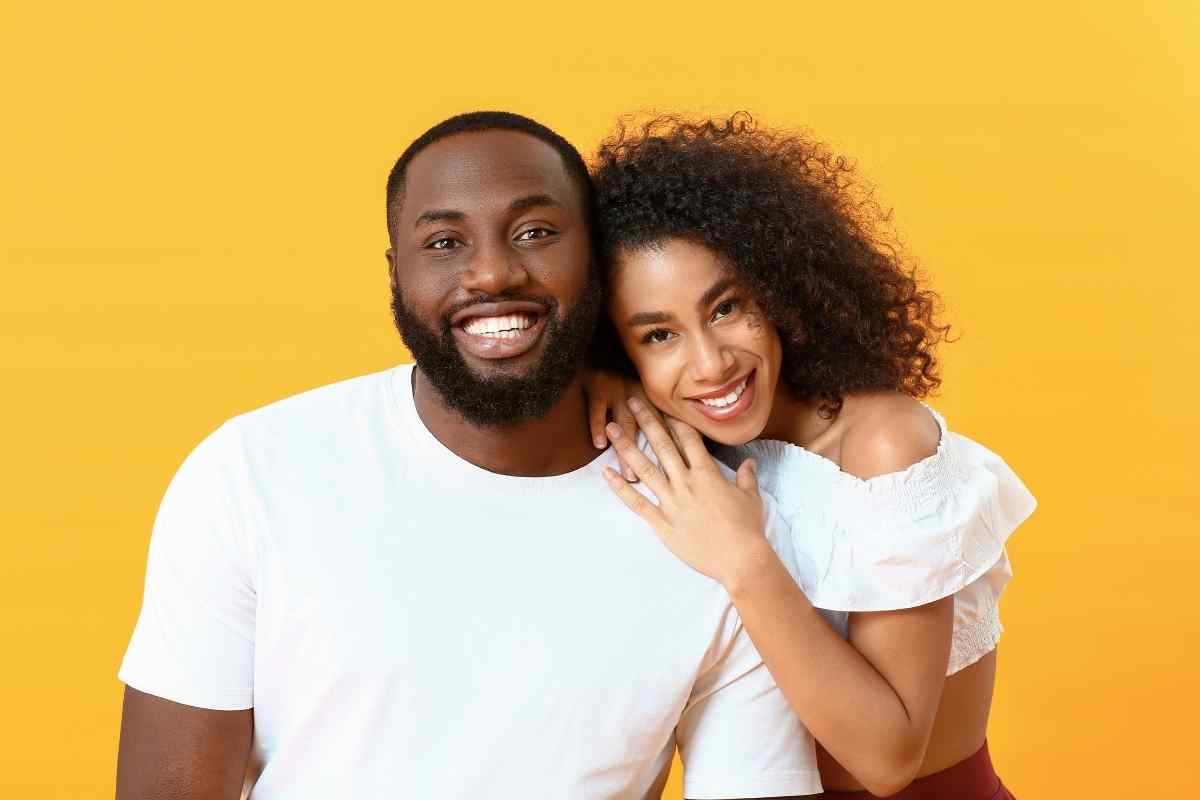 7 Things An Aquarius Woman Does When She Likes You