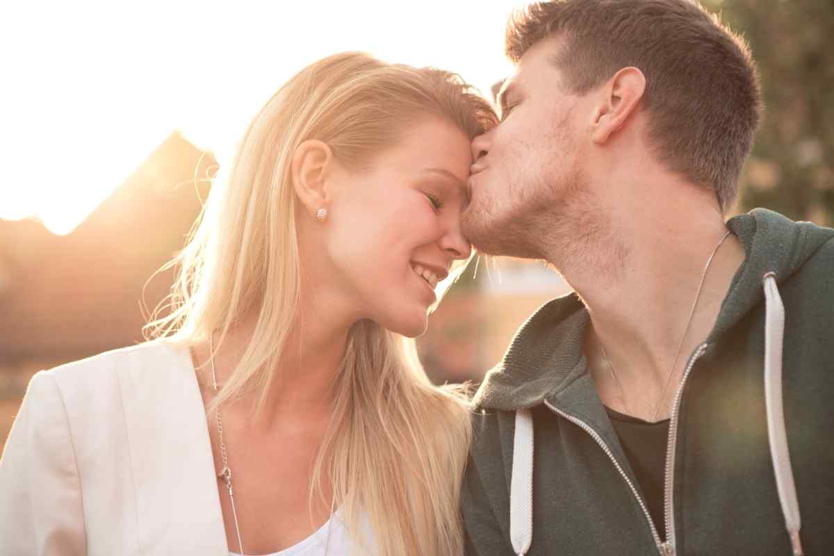5 Ways To Compliment An Aquarius Woman