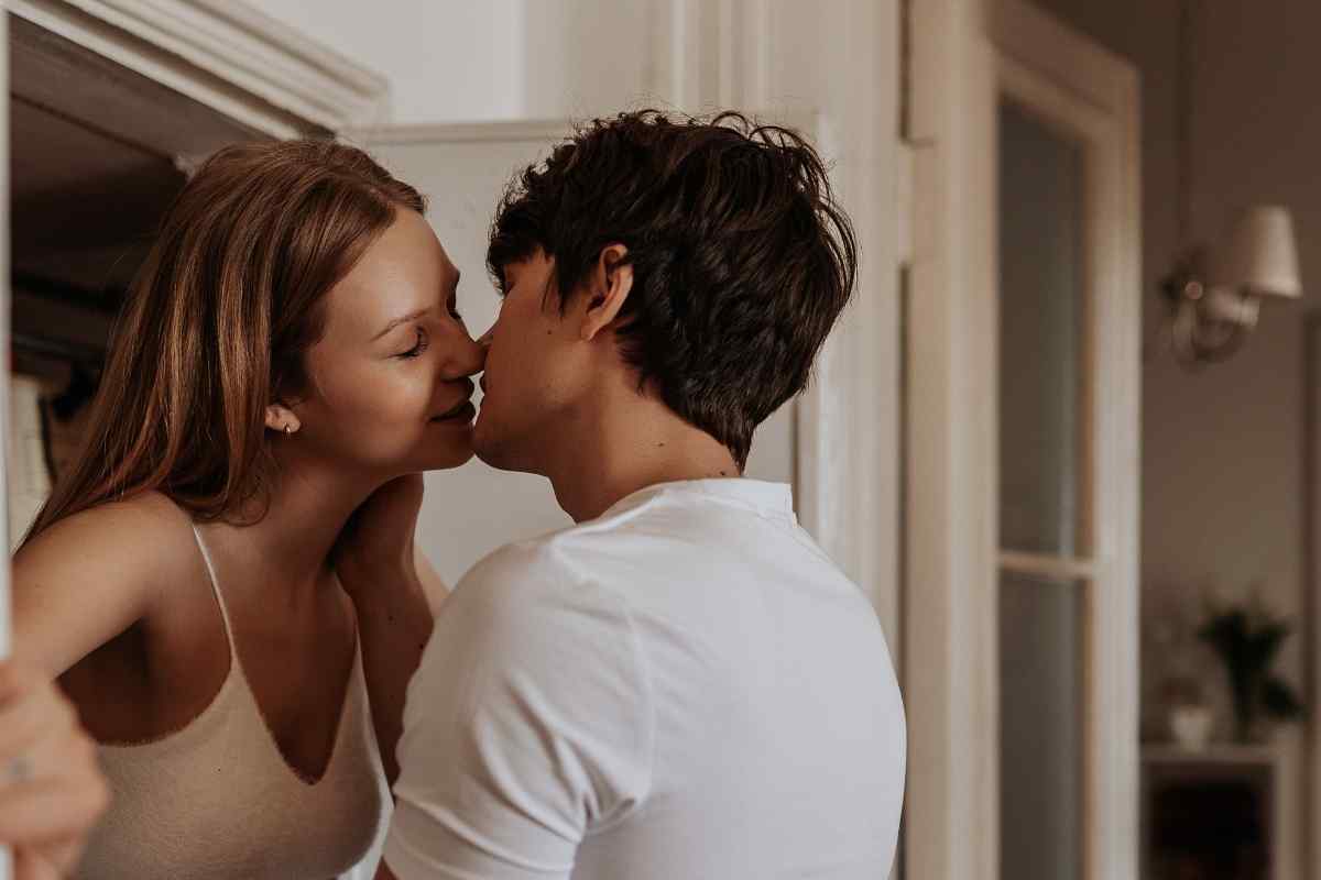 5 Signs A Libra Woman Is Cheating On You